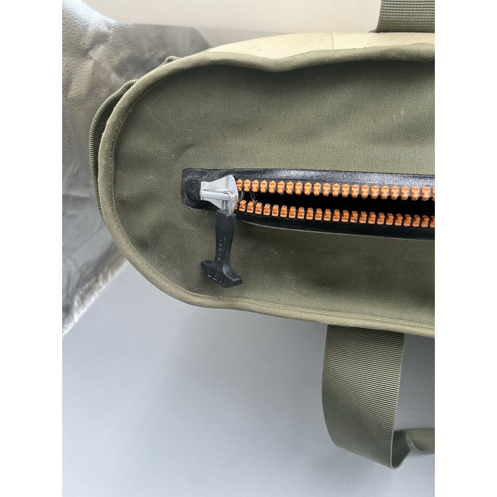 Yeti Hopper 40  Field Tan/Olive Green with Orange Blaze Interior Soft Cooler # - Picture 8 of 9